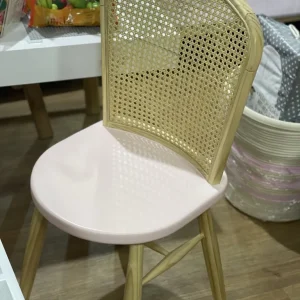 Silla en madera con mimbre