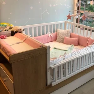 Cama cuna con cambiador encima y cama por debajo
