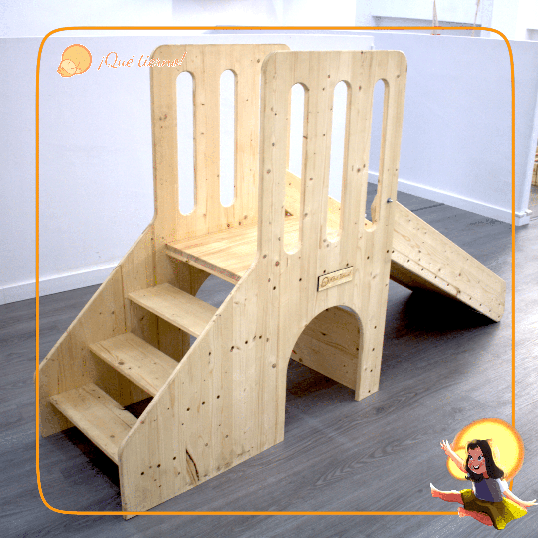 Tobogán con puente y escalera – Inspiración Pikler